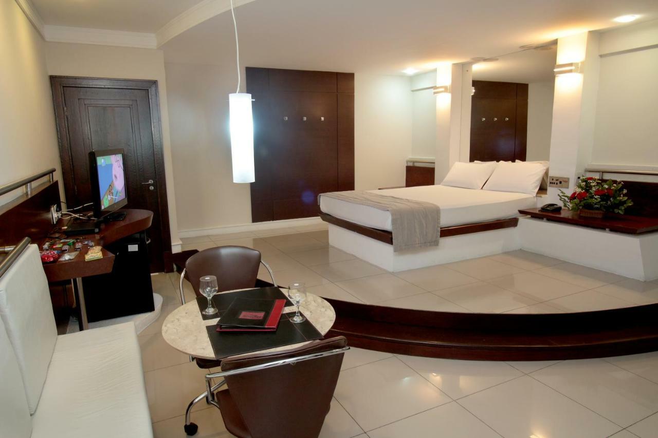 Raru'S Motel Via Costeira (Adults Only) นาตาล ภายนอก รูปภาพ